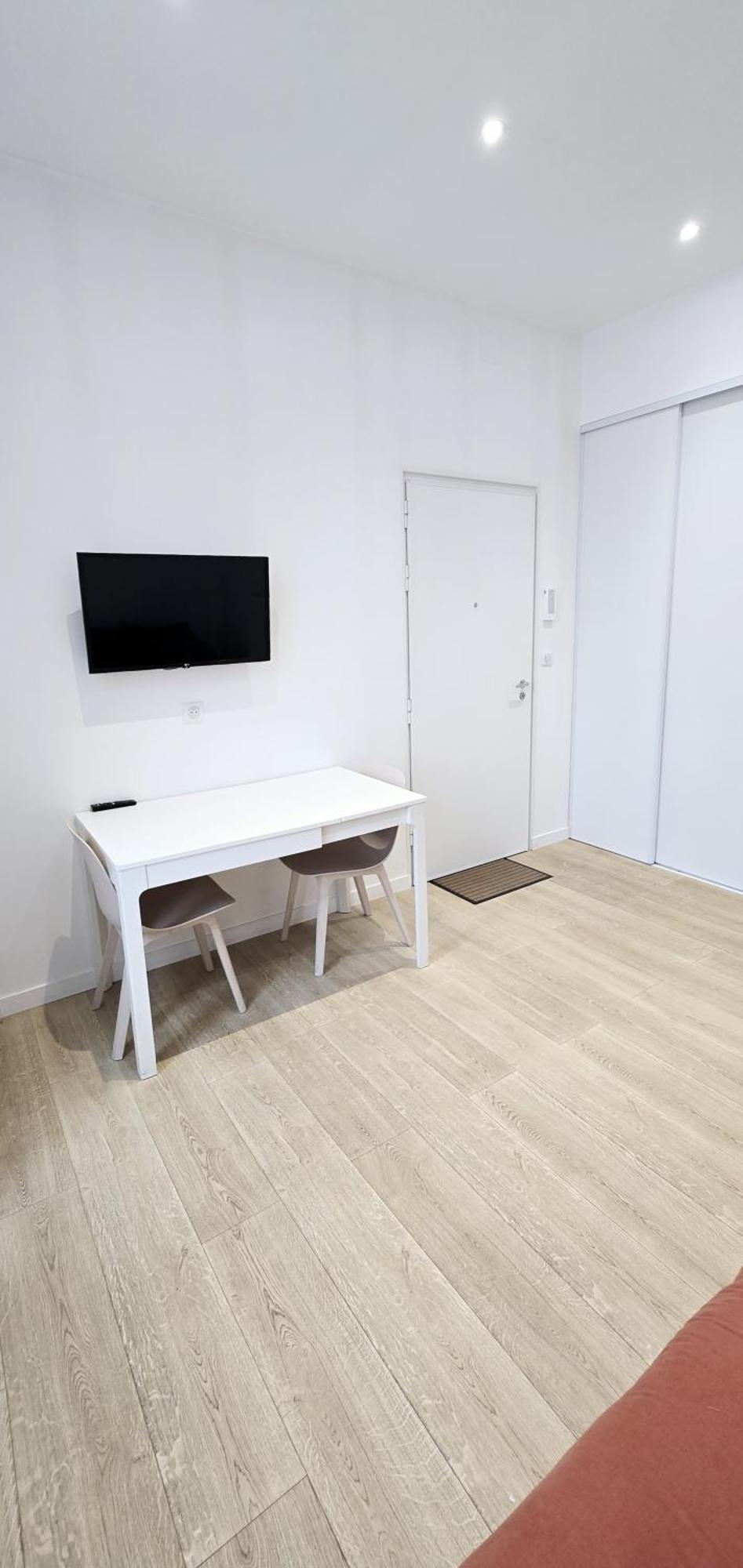 Catel Studio Hyper Centre Saint Dizier Luaran gambar