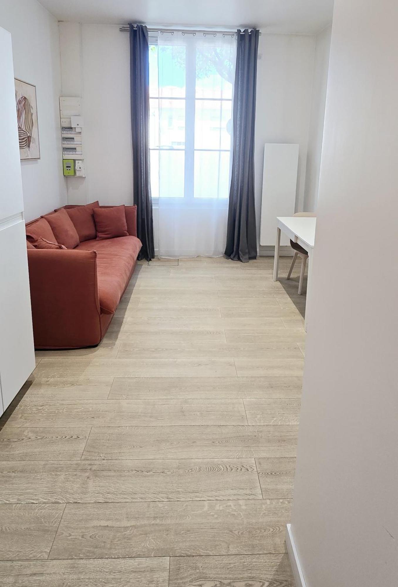 Catel Studio Hyper Centre Saint Dizier Luaran gambar